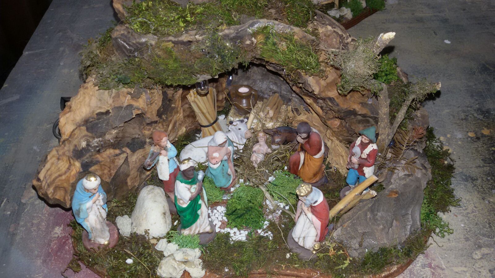 Presepe radice d'ulivo pastori terracotta